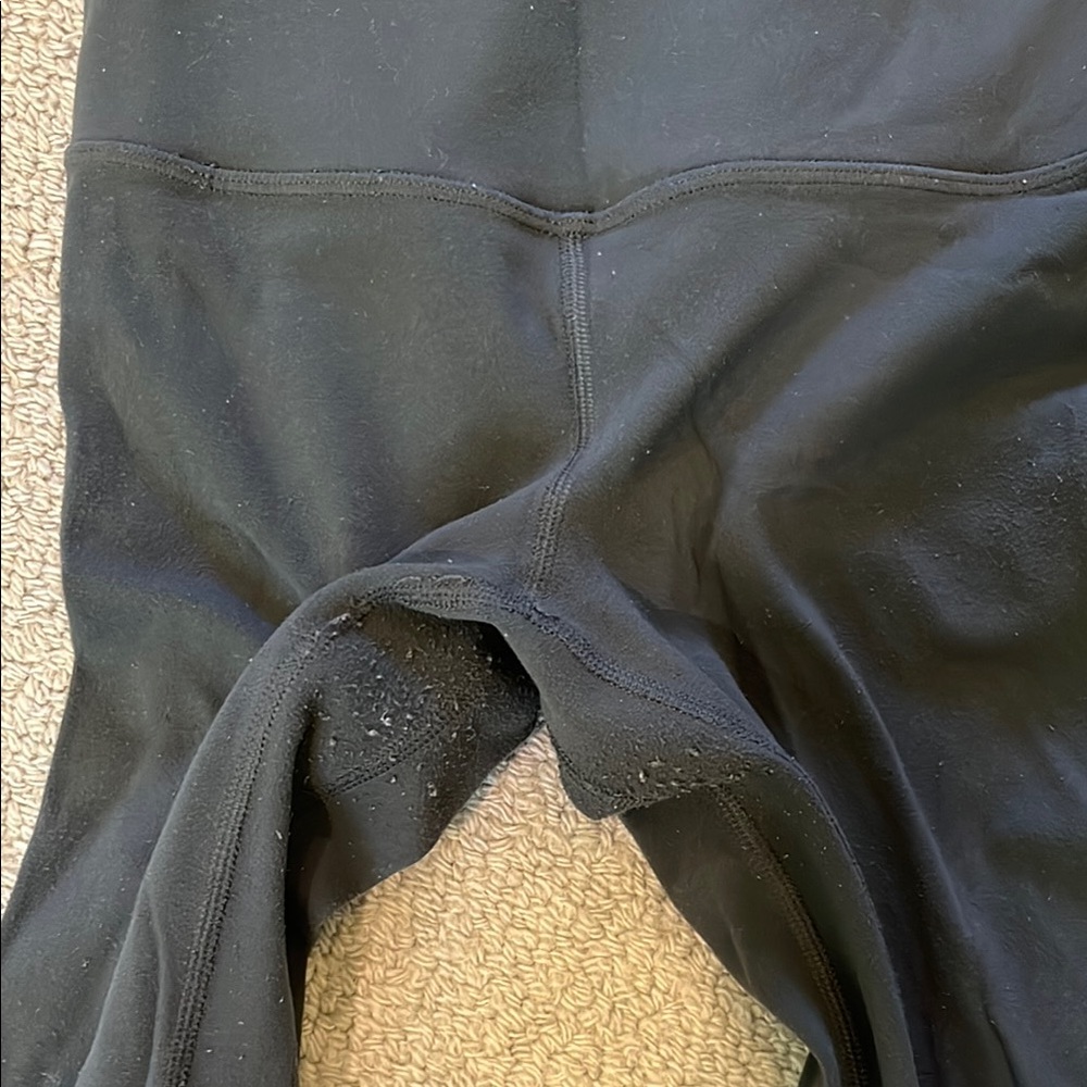 Lululemon High-Waisted Gray 23” Align Leggings - Picture 4 of 4